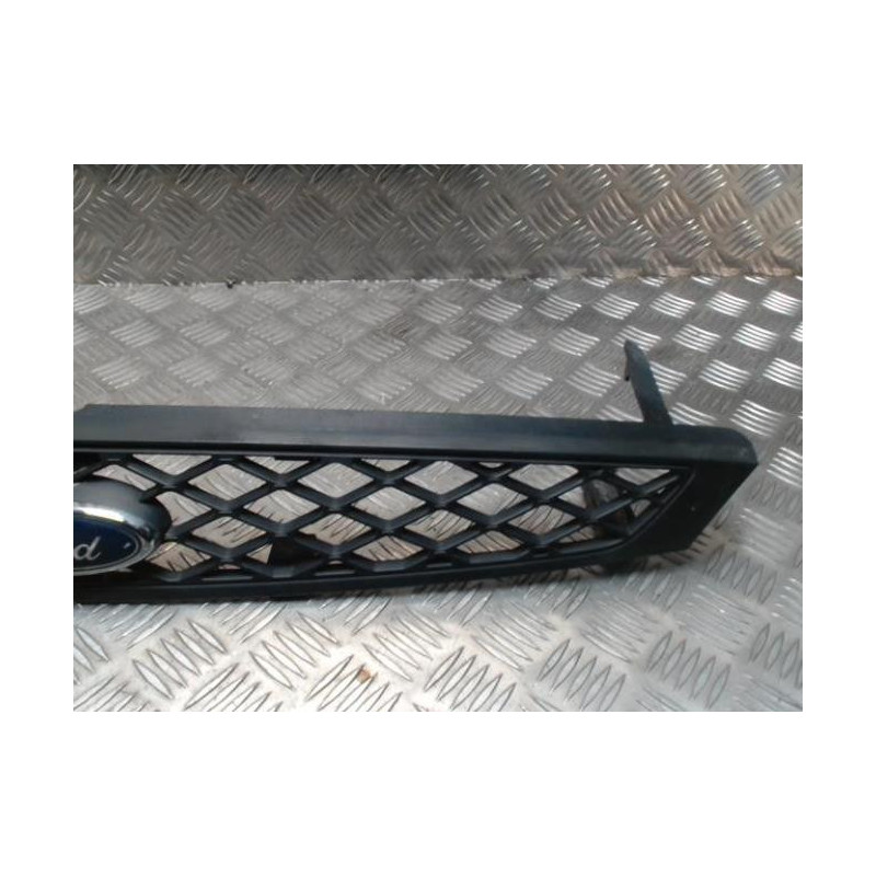 Calandre FORD FOCUS 1 d’occasion