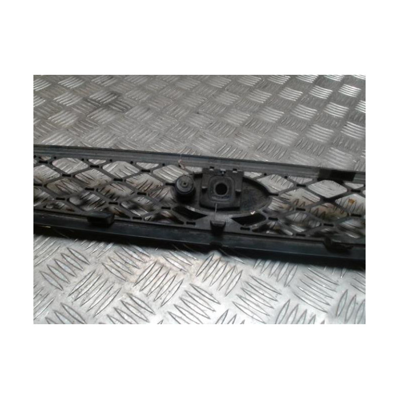 Calandre FORD FOCUS 1 d’occasion