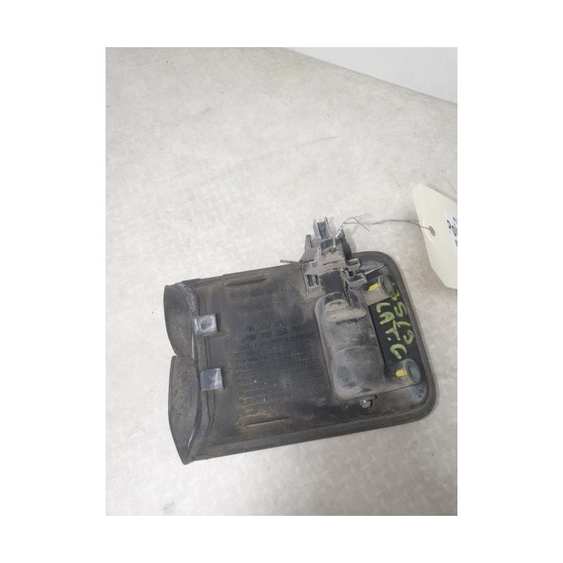 Poignee porte laterale gauche CITROEN BERLINGO 1 PHASE 1 d’occasion