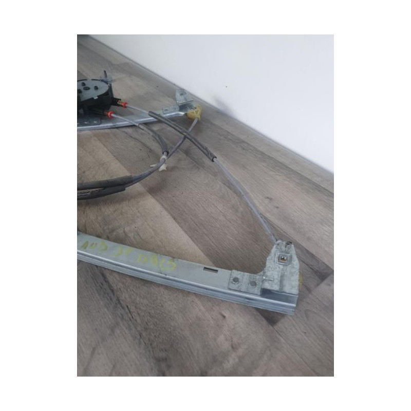 Leve vitre mecanique avant droit CITROEN XSARA PHASE 1 COUPE d’occasion
