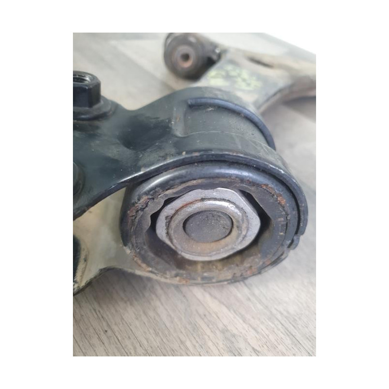 Triangle avant droit FORD FOCUS 2 PHASE 1 d’occasion