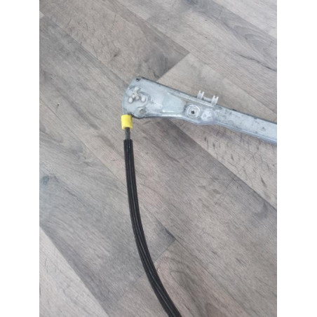Leve vitre electrique avant gauche RENAULT CLIO 2 CAMPUS PHASE 1 d’occasion