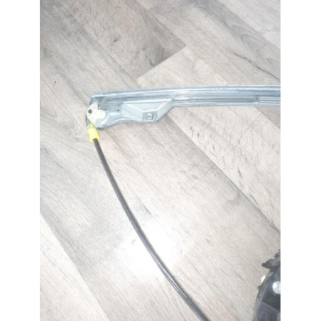 Leve vitre electrique avant gauche RENAULT CLIO 2 CAMPUS PHASE 1 d’occasion