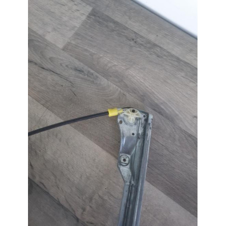 Leve vitre electrique avant gauche RENAULT CLIO 2 CAMPUS PHASE 1 d’occasion