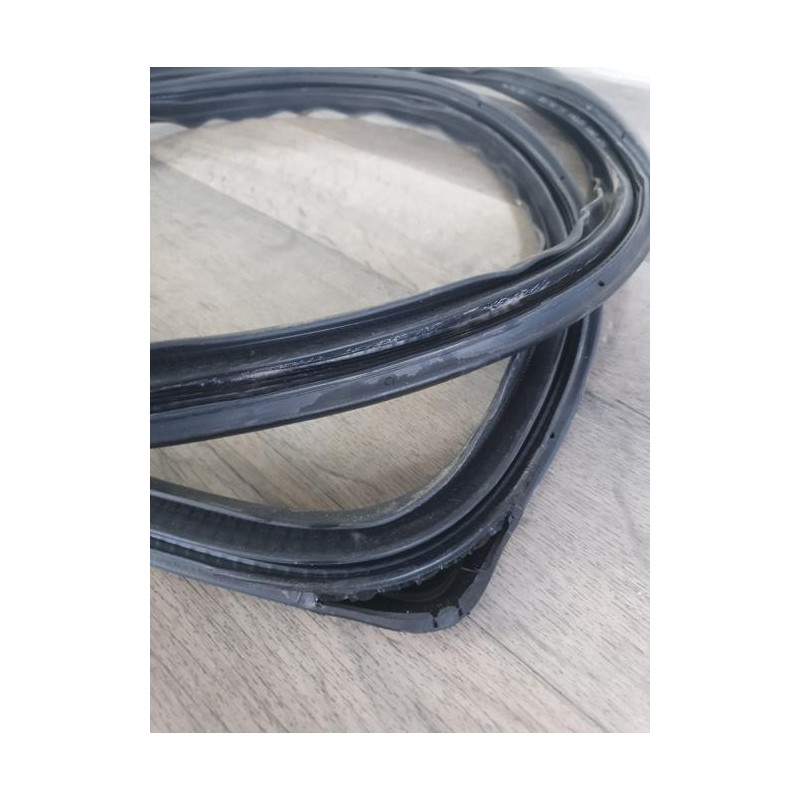 Joint de porte arriere droite HONDA CIVIC 8 PHASE 1 d’occasion
