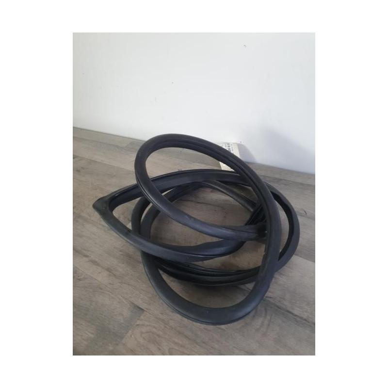 Joint de porte avant gauche HONDA CIVIC 8 PHASE 1 d’occasion