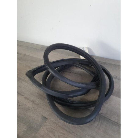 Joint de porte avant gauche HONDA CIVIC 8 PHASE 1 d’occasion