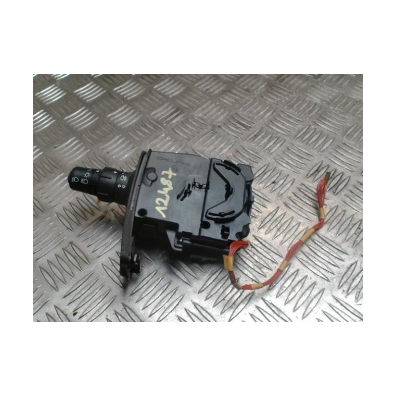 Commodo phare RENAULT CLIO 3 PHASE 1 BREAK d’occasion