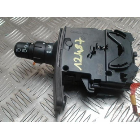 Commodo phare RENAULT CLIO 3 PHASE 1 BREAK d’occasion