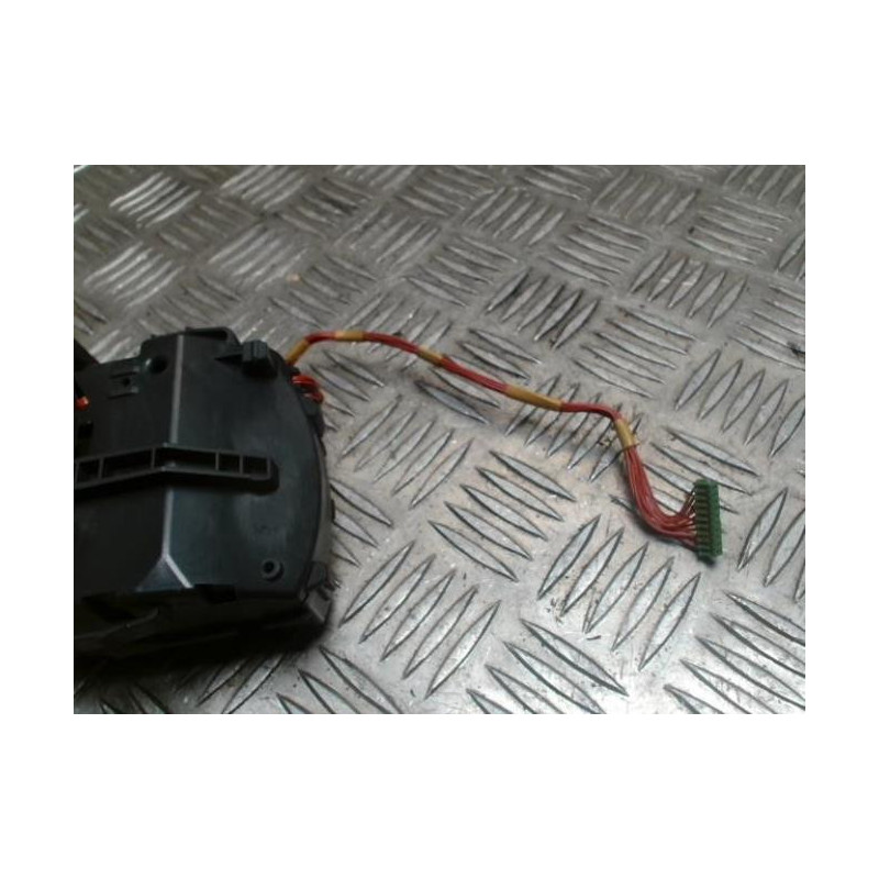 Commodo phare RENAULT CLIO 3 PHASE 1 BREAK d’occasion