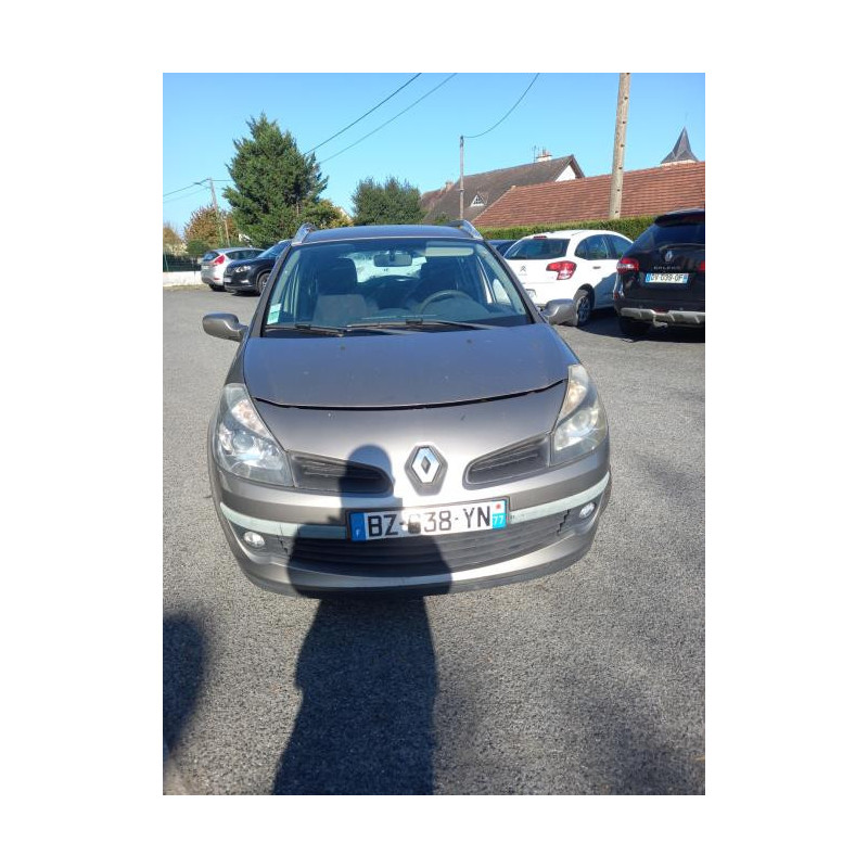 Commodo phare RENAULT CLIO 3 PHASE 1 BREAK d’occasion