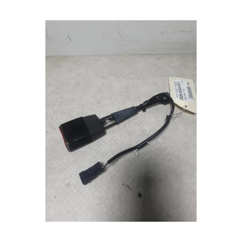 Attache ceinture avant droit FORD MONDEO 4 PHASE 2 d’occasion