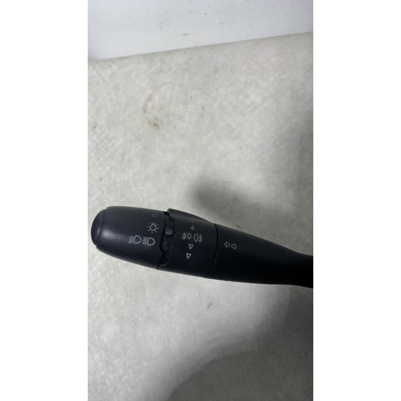 Com (Bloc Contacteur Tournant+Commodo Essuie Glace+Commodo Phare) CITROEN C4 1 PHASE 2 d’occasion