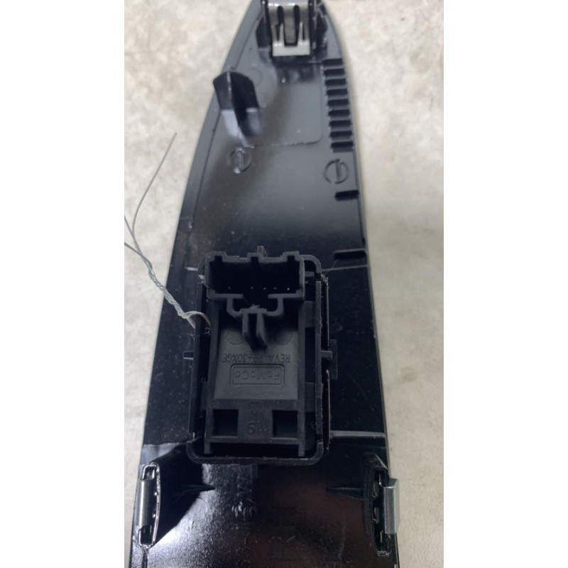 Interrupteur de leve vitre avant droit FORD MONDEO 4 PHASE 2 d’occasion