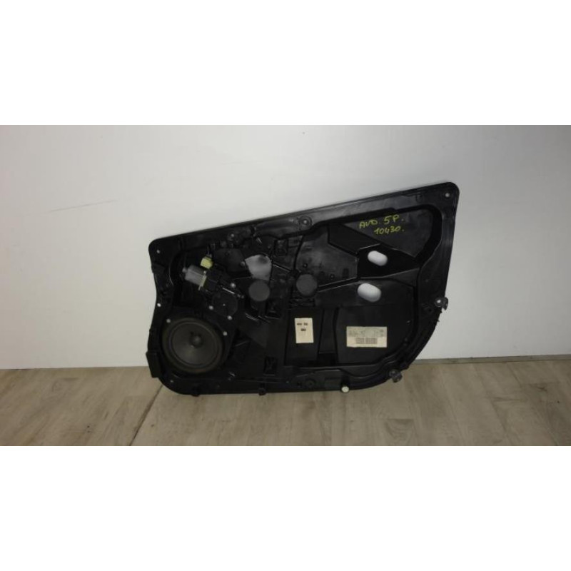 Leve vitre electrique avant droit FORD FIESTA 6 PHASE 1 d’occasion