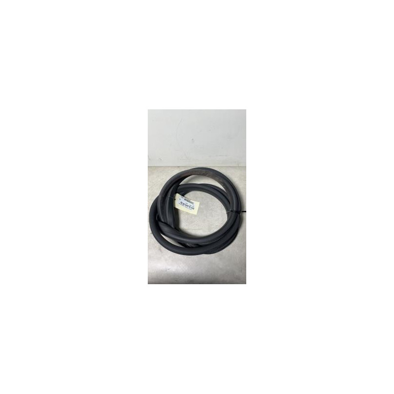 Joint de porte avant droite RENAULT CAPTUR 1 PHASE 1 d’occasion