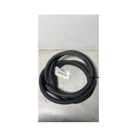 Joint de porte avant droite RENAULT CAPTUR 1 PHASE 1 d’occasion