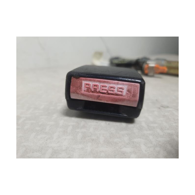 Pretensionneur de ceinture avant droit CITROEN BERLINGO 1 PHASE 1 d’occasion