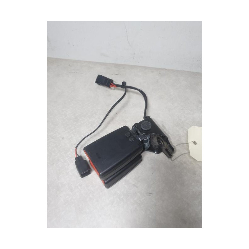 Attache ceinture arriere droit FORD MONDEO 4 PHASE 2 d’occasion