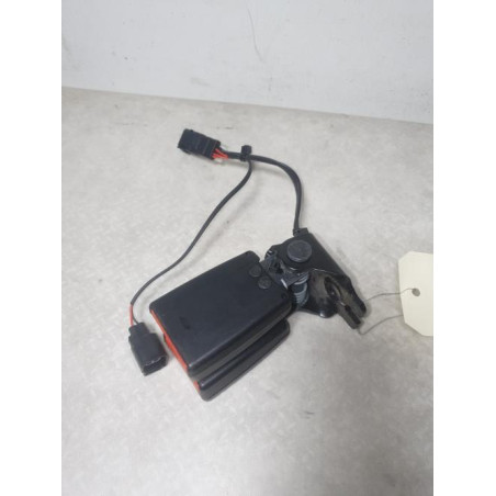 Attache ceinture arriere droit FORD MONDEO 4 PHASE 2 d’occasion