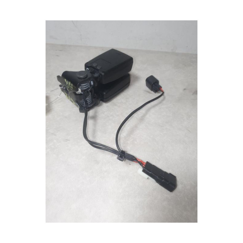 Attache ceinture arriere droit FORD MONDEO 4 PHASE 2 d’occasion