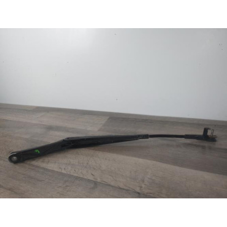 Bras essuie glace avant gauche SKODA OCTAVIA 2 PHASE 2 BREAK d’occasion