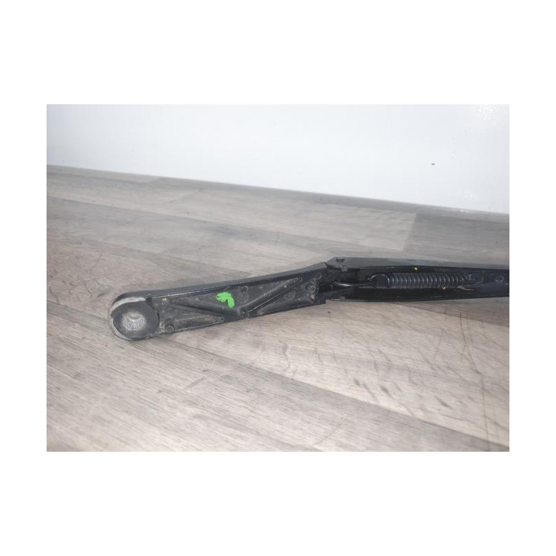 Bras essuie glace avant gauche SKODA OCTAVIA 2 PHASE 2 BREAK d’occasion