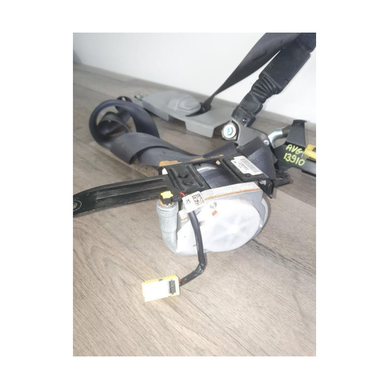 Ceinture avant gauche HONDA CIVIC 8 PHASE 1 d’occasion