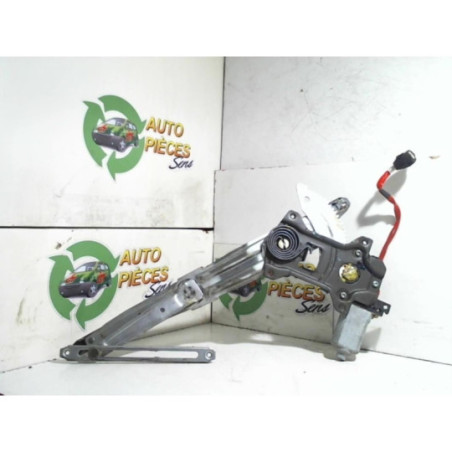 Leve vitre electrique avant droit SUZUKI BALENO 1 BREAK d’occasion