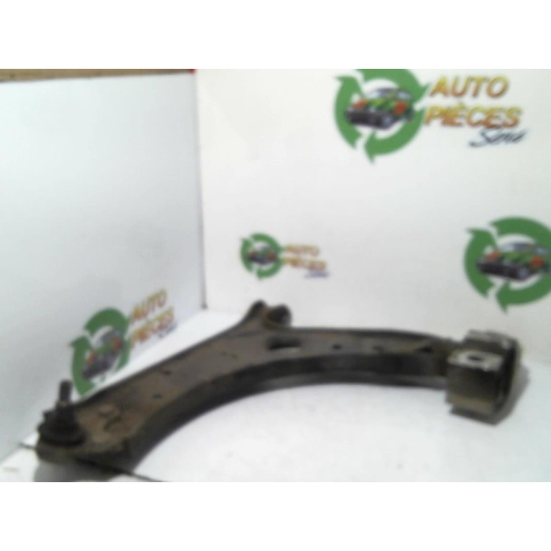 Triangle avant gauche VOLKSWAGEN GOLF PLUS PHASE 1 d’occasion