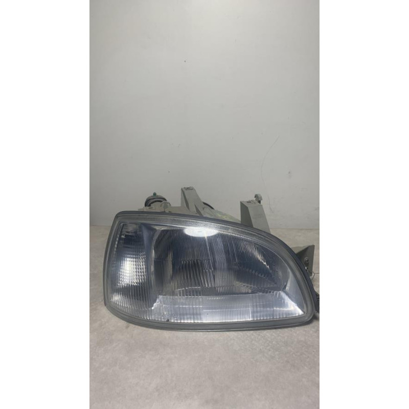 Optique avant principal droit (feux)(phare) RENAULT CLIO 1 PHASE 3 d’occasion