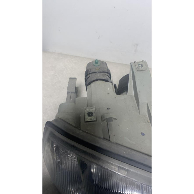 Optique avant principal droit (feux)(phare) RENAULT CLIO 1 PHASE 3 d’occasion