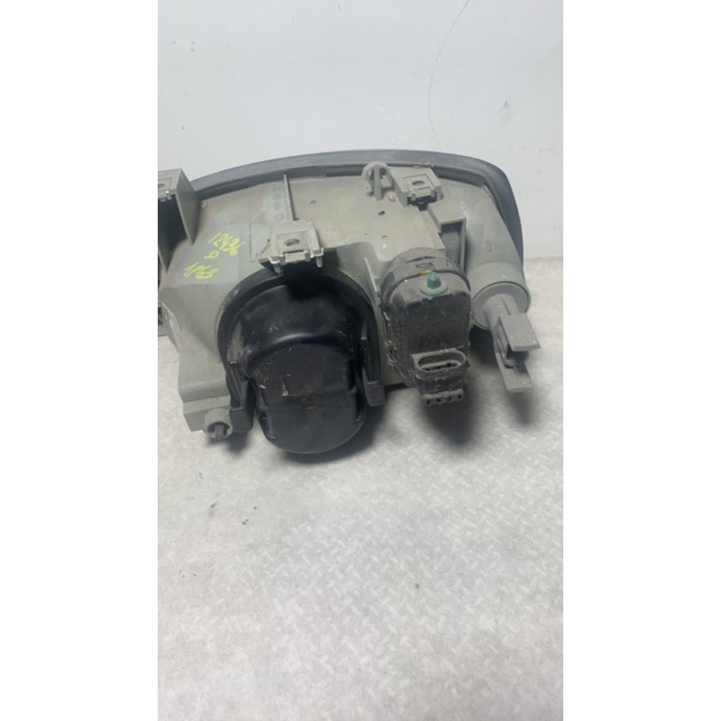Optique avant principal droit (feux)(phare) RENAULT CLIO 1 PHASE 3 d’occasion