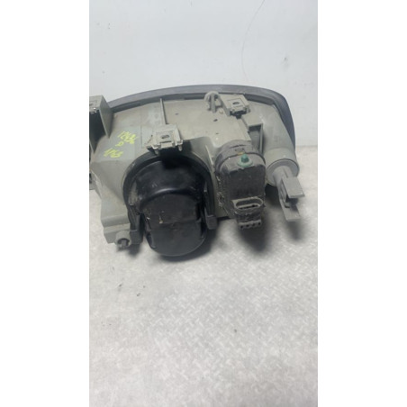 Optique avant principal droit (feux)(phare) RENAULT CLIO 1 PHASE 3 d’occasion