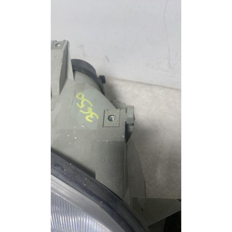 Optique avant principal droit (feux)(phare) RENAULT CLIO 1 PHASE 3 d’occasion