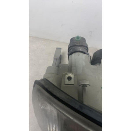 Optique avant principal droit (feux)(phare) RENAULT CLIO 1 PHASE 3 d’occasion