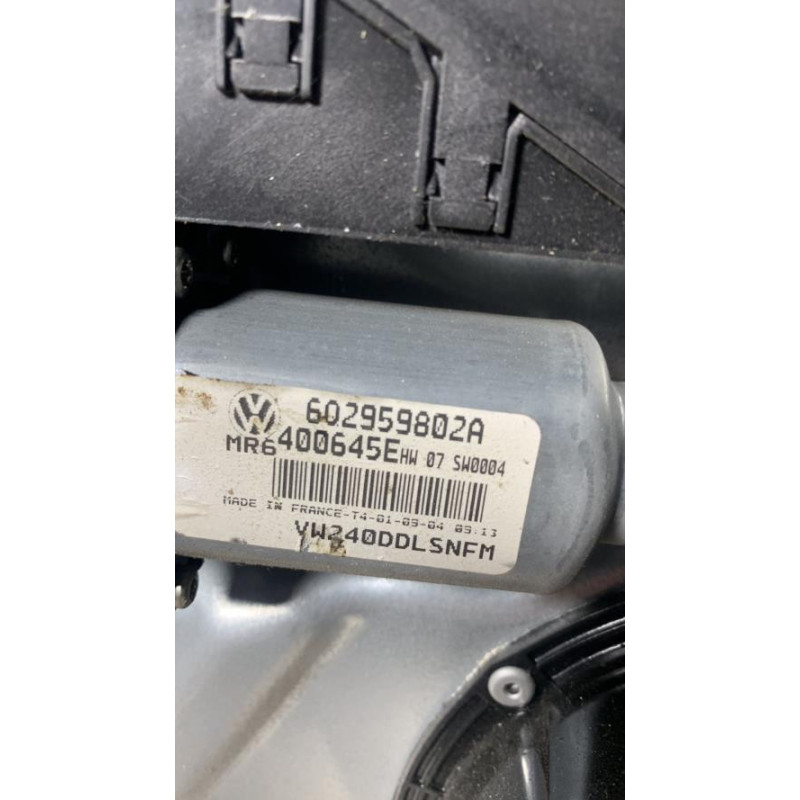 Leve vitre electrique arriere gauche VOLKSWAGEN POLO 4 PHASE 2 d’occasion