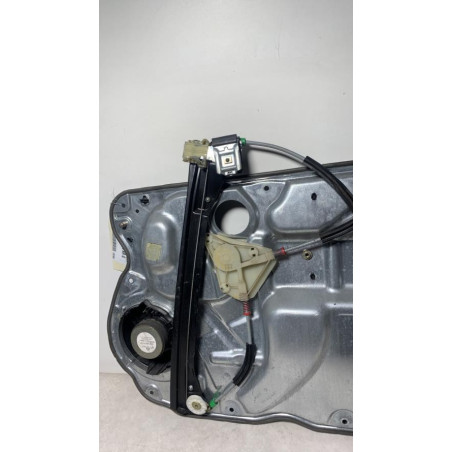 Leve vitre electrique arriere gauche VOLKSWAGEN POLO 4 PHASE 2 d’occasion