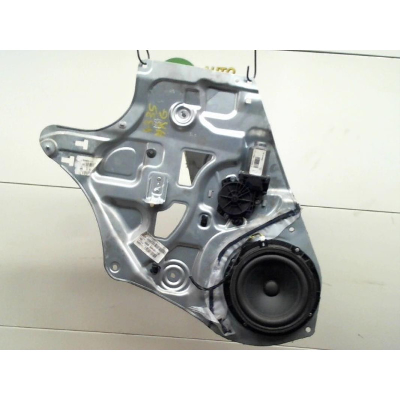 Leve vitre electrique arriere gauche KIA SPORTAGE 3 PHASE 1 d’occasion