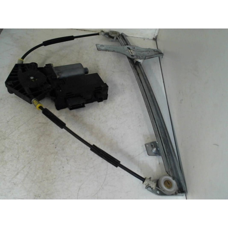 Leve vitre electrique avant gauche PEUGEOT 307 PHASE 1 d’occasion