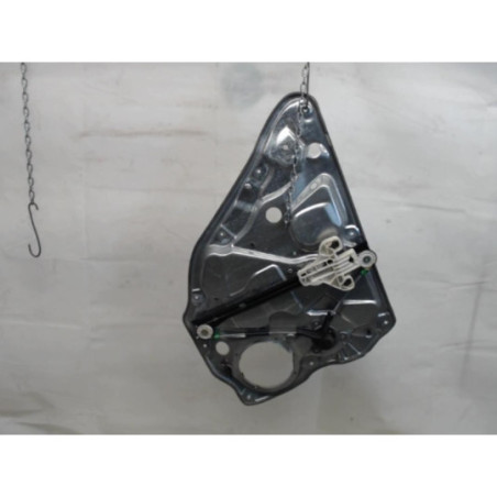 Leve vitre mecanique arriere droit VOLKSWAGEN POLO 4 PHASE 1 d’occasion