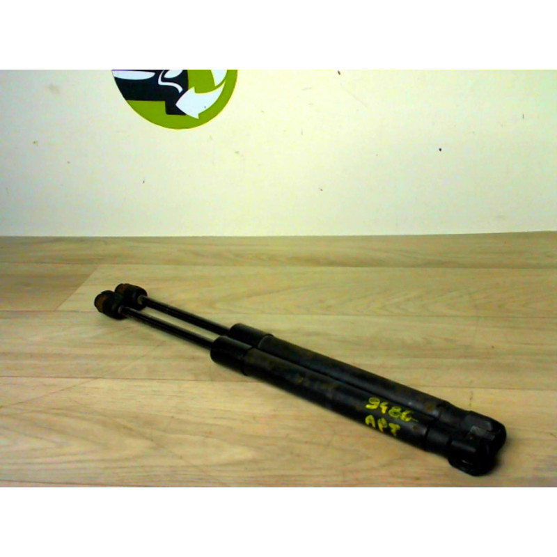 Verin de coffre PEUGEOT 407 PHASE 1 BREAK d’occasion