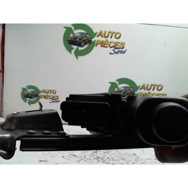 Leve vitre electrique arriere droit PEUGEOT 307 PHASE 2 d’occasion