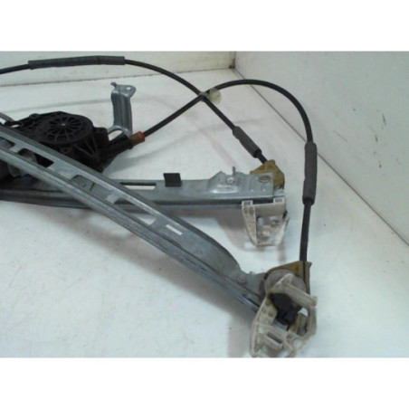 Leve vitre electrique avant gauche PEUGEOT 206 PHASE 1 BREAK d’occasion