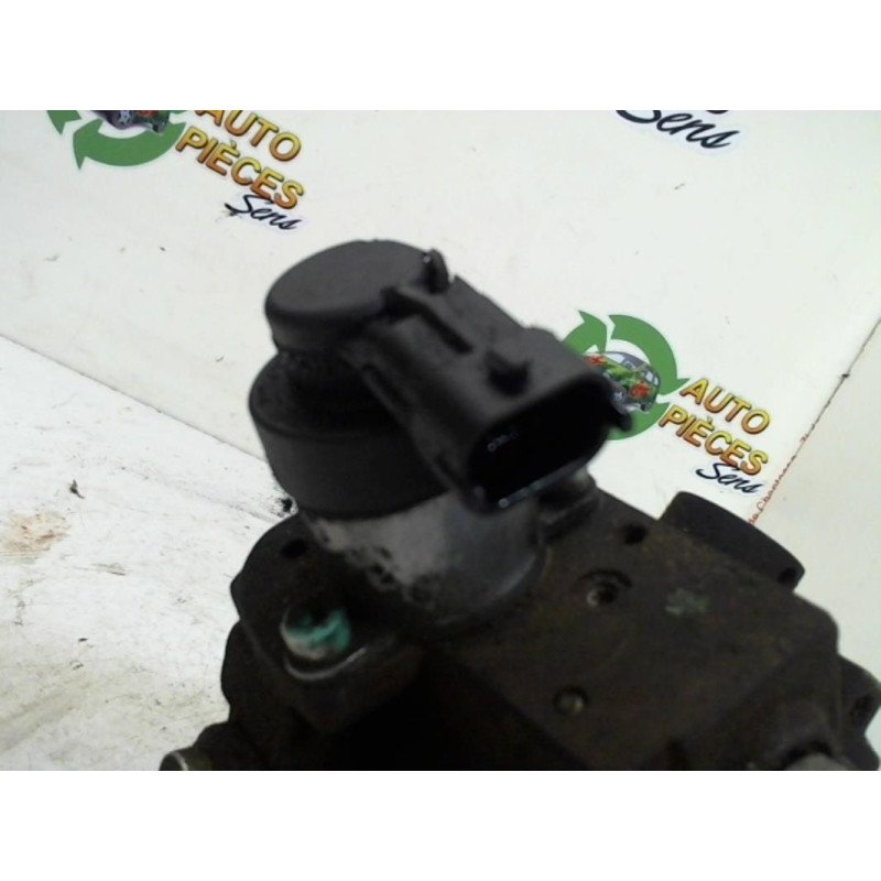 Pompe haute pression PEUGEOT 206 PHASE 2 d’occasion