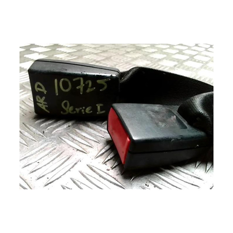 Attache ceinture arriere droit BMW SERIE 1 E87 PHASE 1 d’occasion