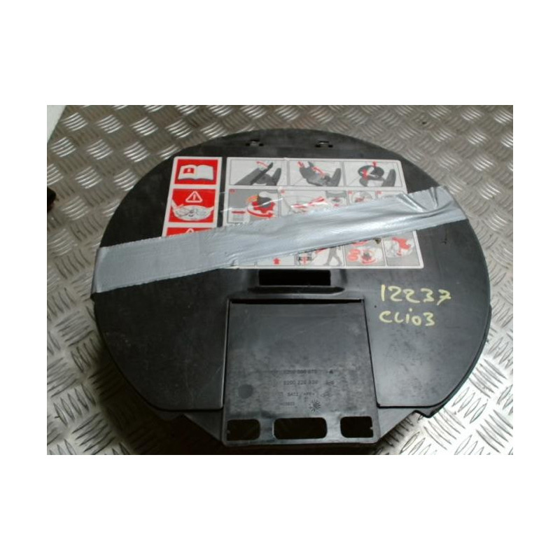 Cric (Ensemble depannage) RENAULT CLIO 3 PHASE 1 d’occasion