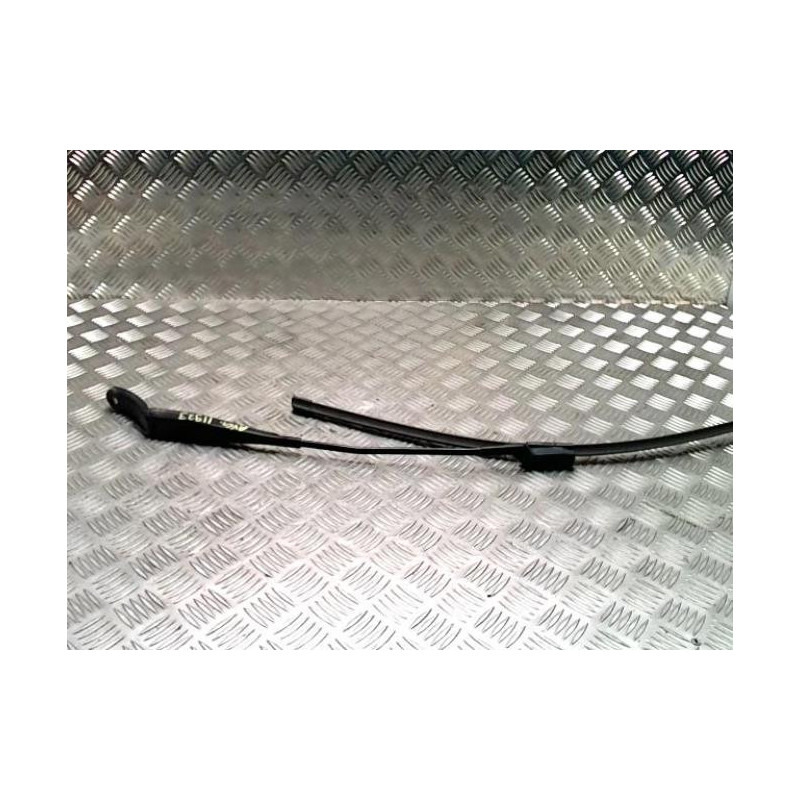 Bras essuie glace avant gauche PEUGEOT 208 1 PHASE 2 d’occasion