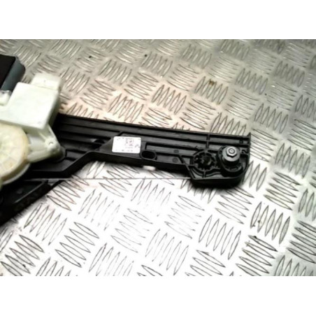 Leve vitre electrique avant droit RENAULT CLIO 5 PHASE 1 d’occasion