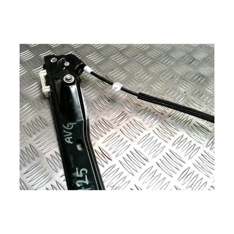 Leve vitre electrique avant gauche BMW SERIE 1 E87 PHASE 1 d’occasion